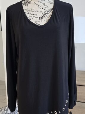 Women's Black V-Neck Long Sleeve Top with Eyelet Accent